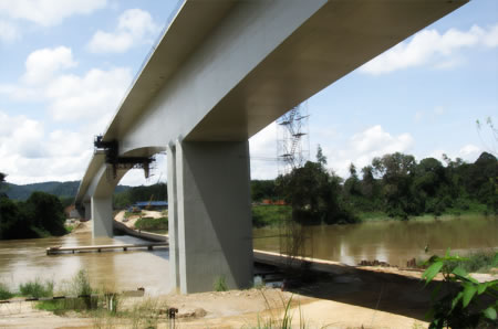 Balanced Cantilever Bridge over Sg Pahang at Kuala Krau, Pahang